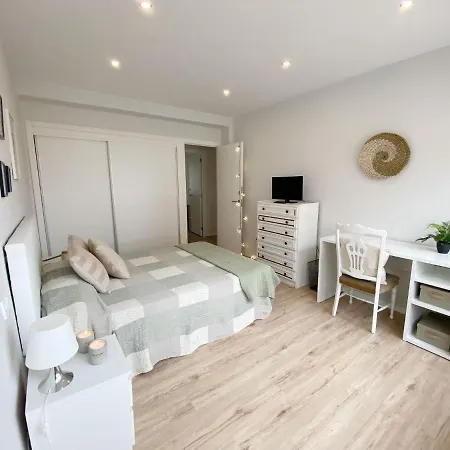 Bright In The Center Of * 桑坦德