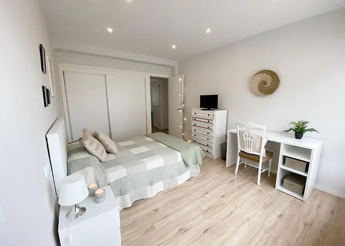 Bright In The Center Of * 桑坦德