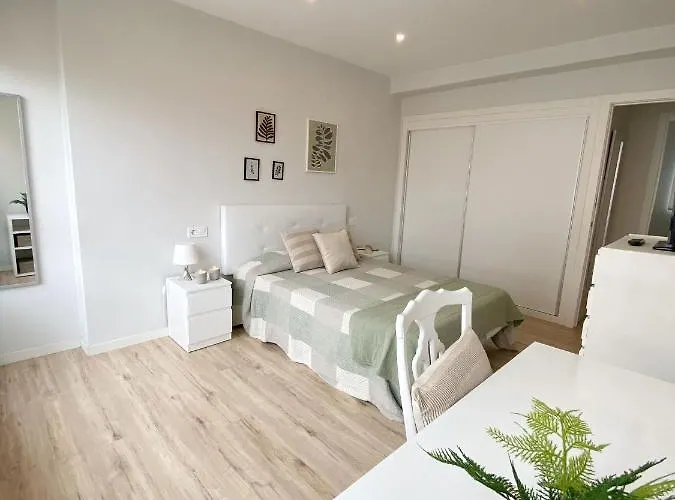 公寓 Bright In The Center Of *