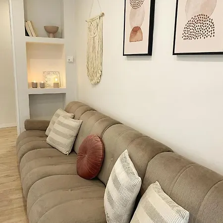 Bright In The Center Of Appartement *